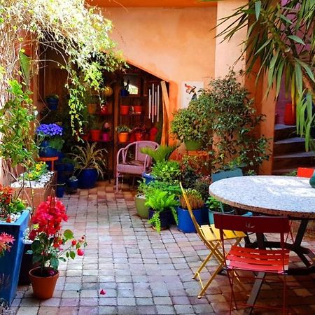 Petit Patio En Centre Ville Nîmes Kültér fotó