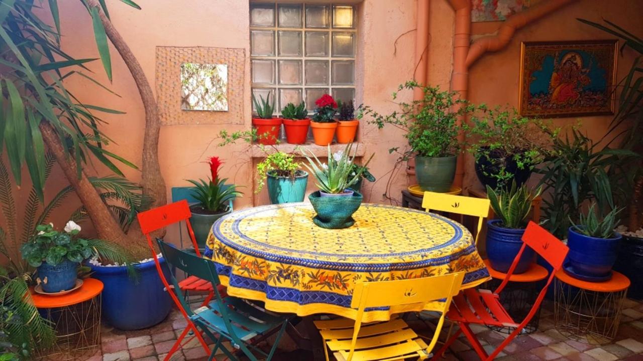 Petit Patio En Centre Ville Nîmes Kültér fotó